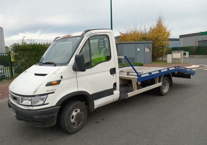 dépanneuse iveco 35c12