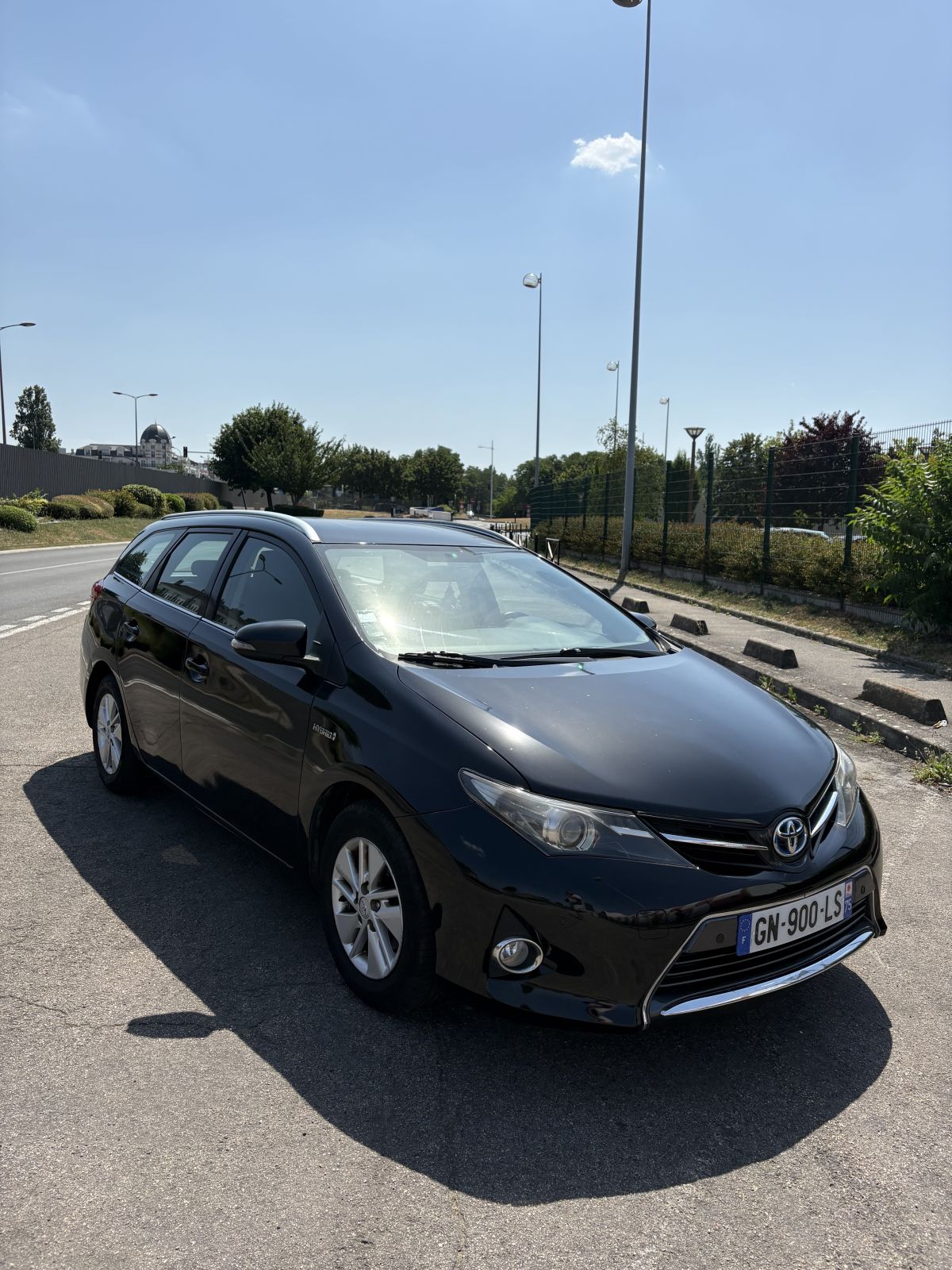 toyota auris