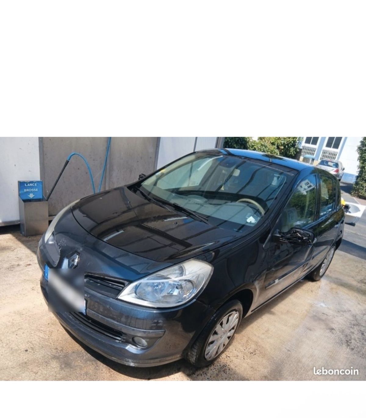 CLIO 3 DANS L'ETAT