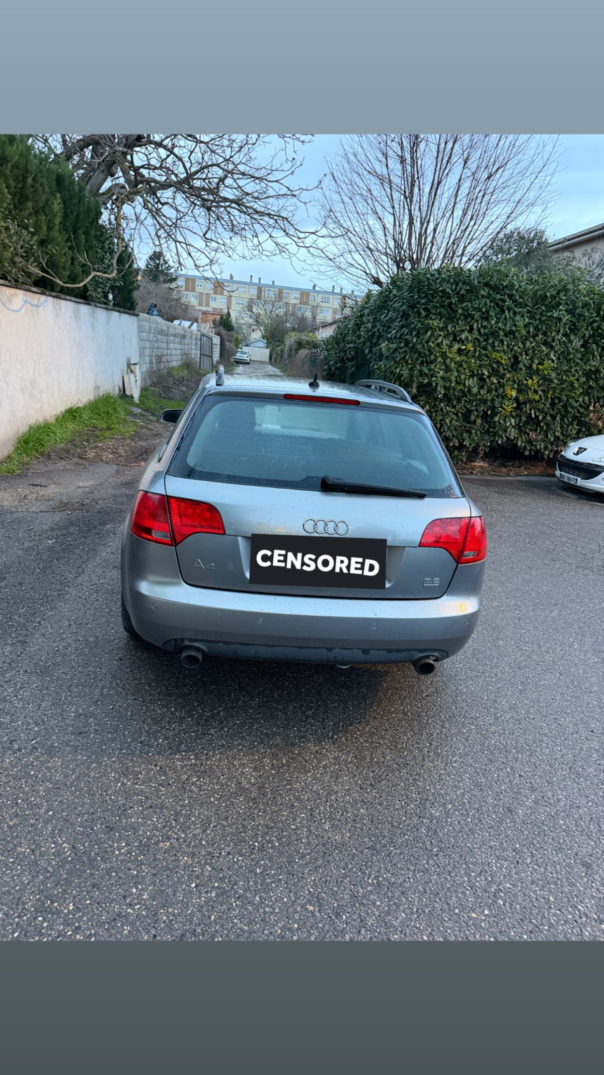 Audi A4 3.2 V6 (moteur HS)