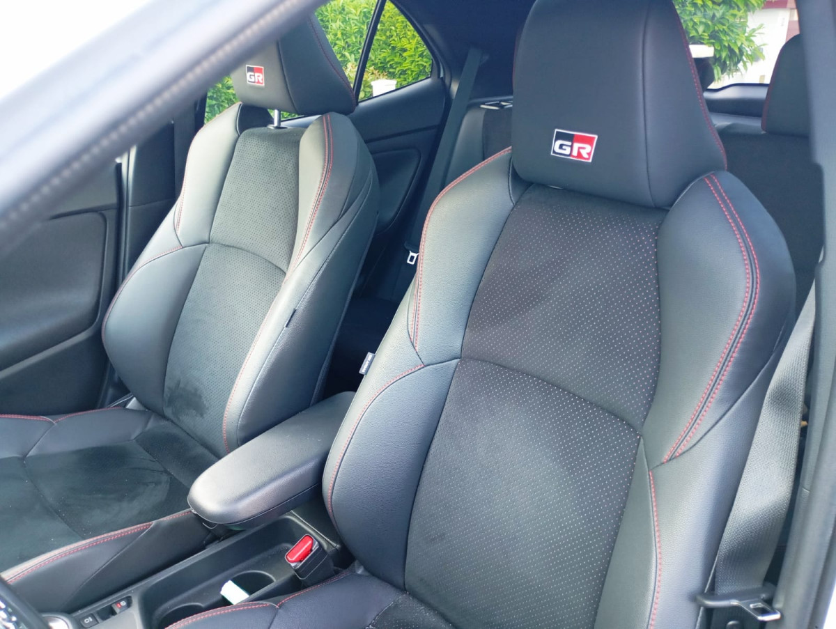 Toyota yaris cross Gr sport