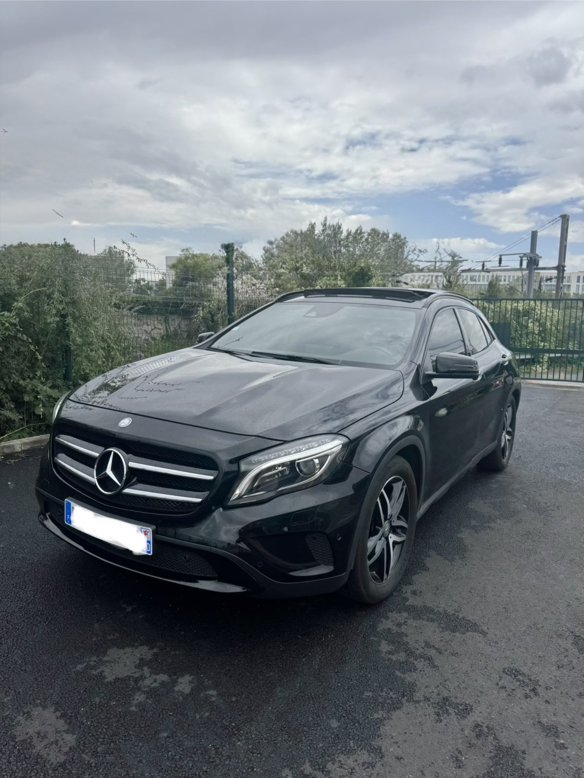 Mercedes gla 250 4matic full options