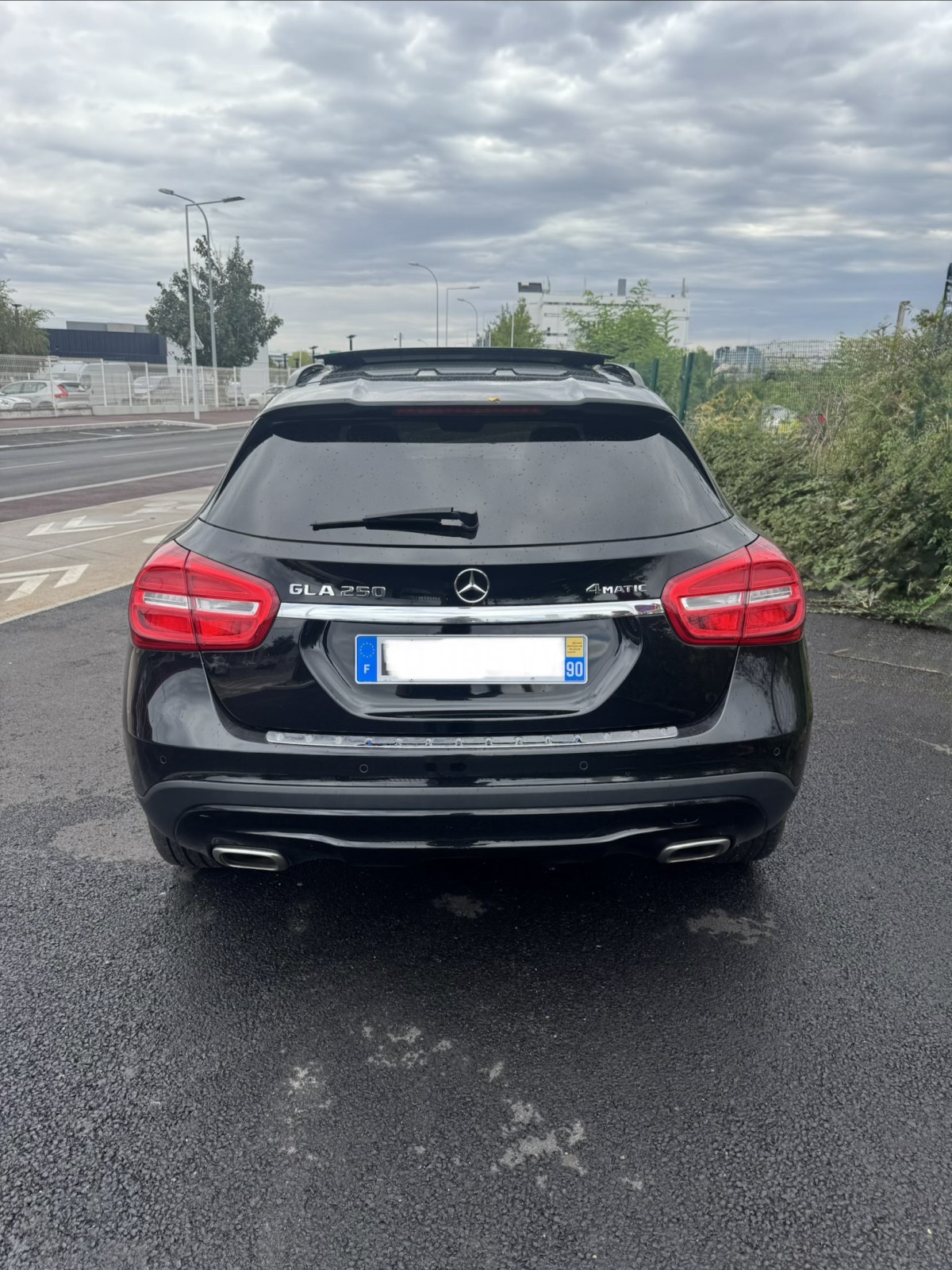 Mercedes gla 250 4matic full options