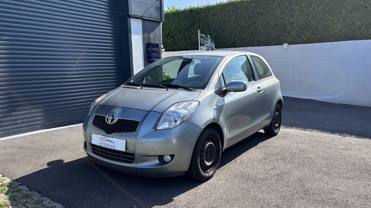 Toyota Yaris 1.3 87 CH