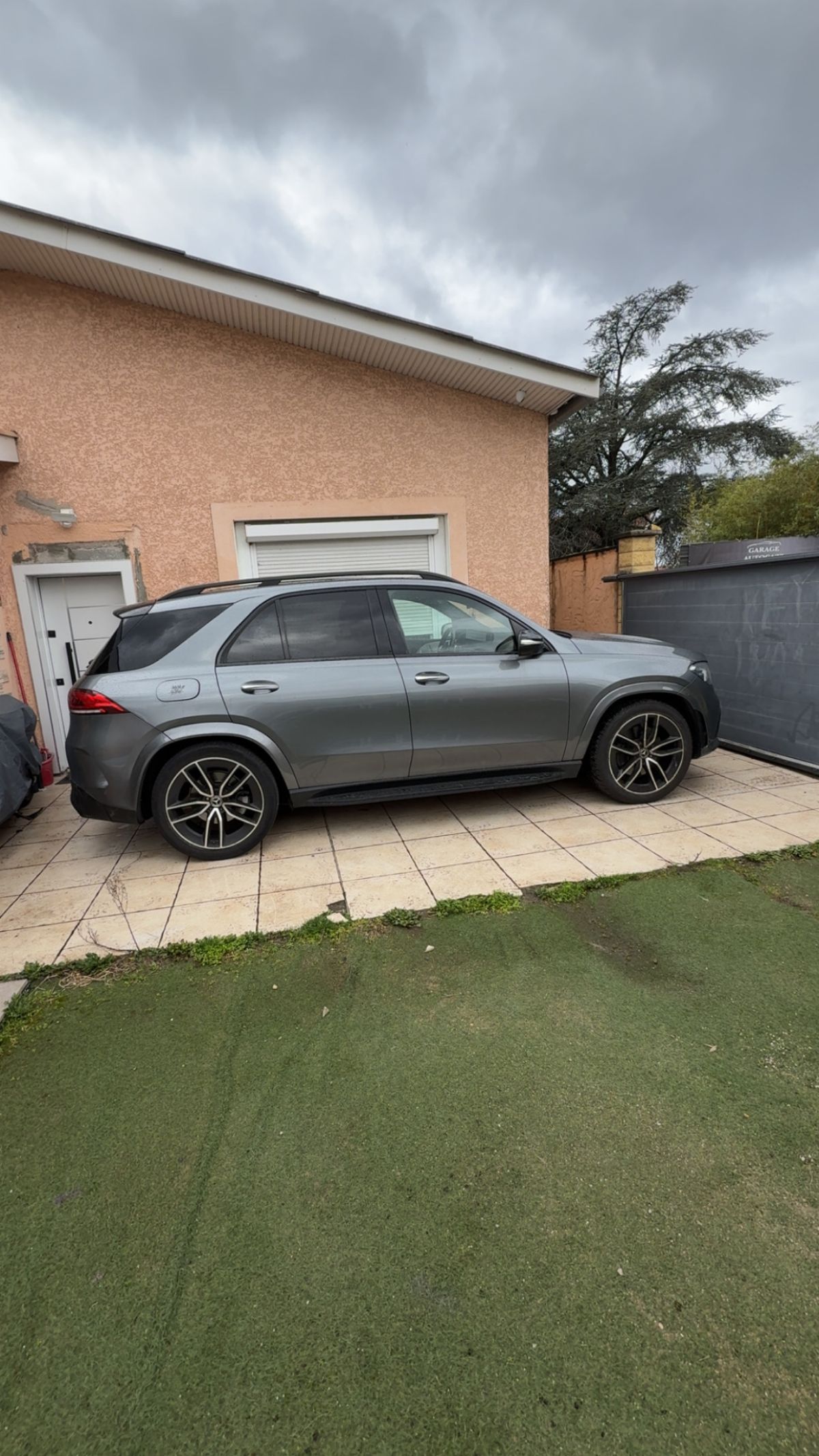 MERCEDES GLE 400d AMG Line+