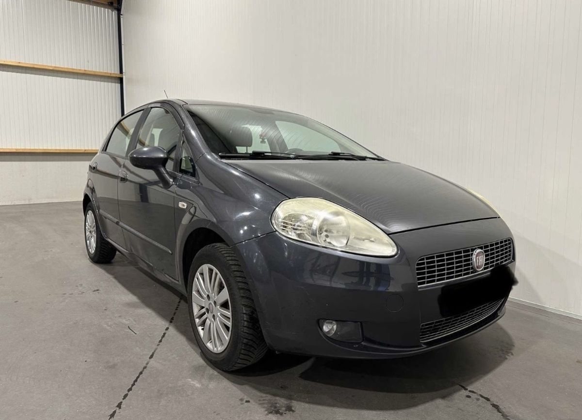 Fiat Grande Punto 1.4 Essence
