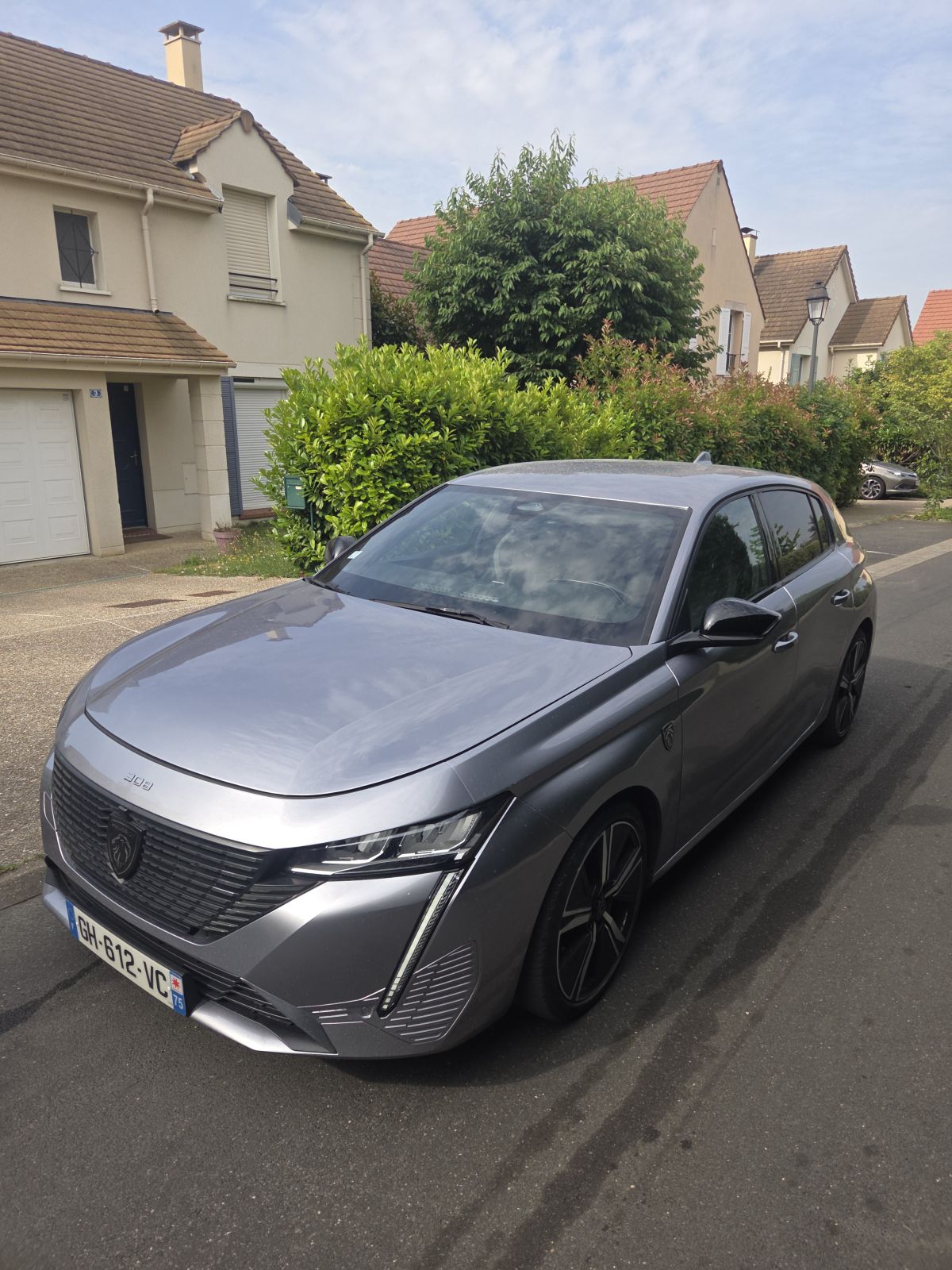 PEUGEOT 308