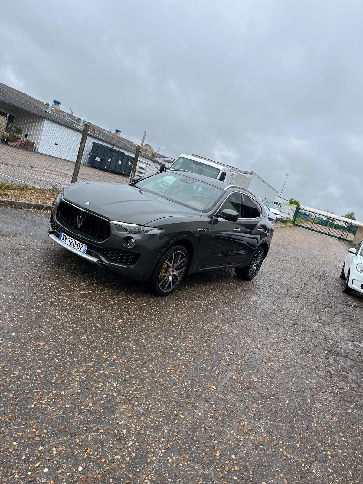 Maserati levante 430cv