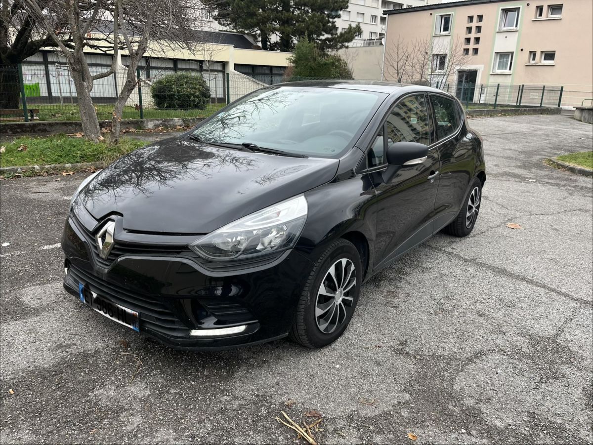 clio 4 essence 1.2 75cv 16v