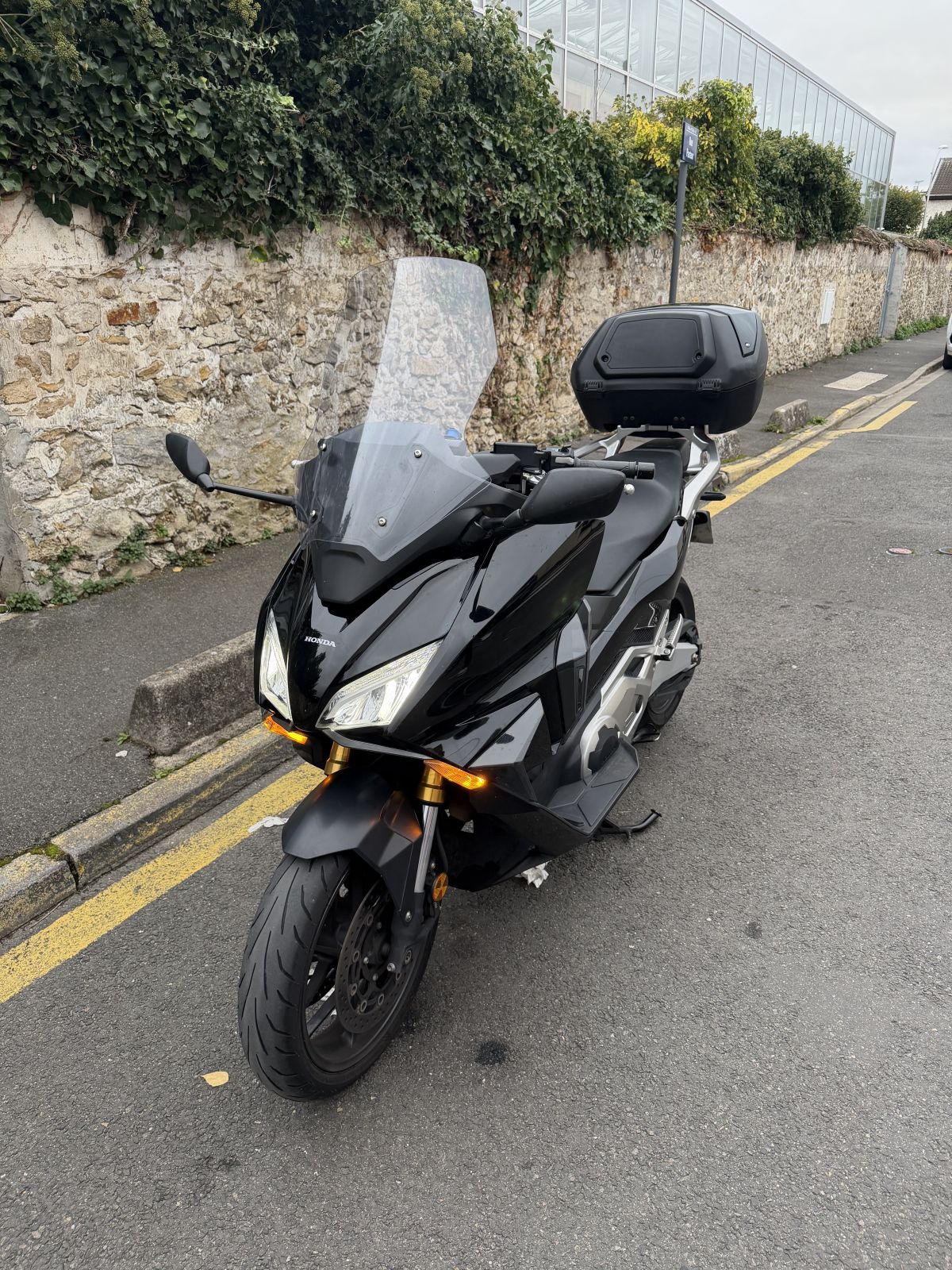 Honda Forza 750