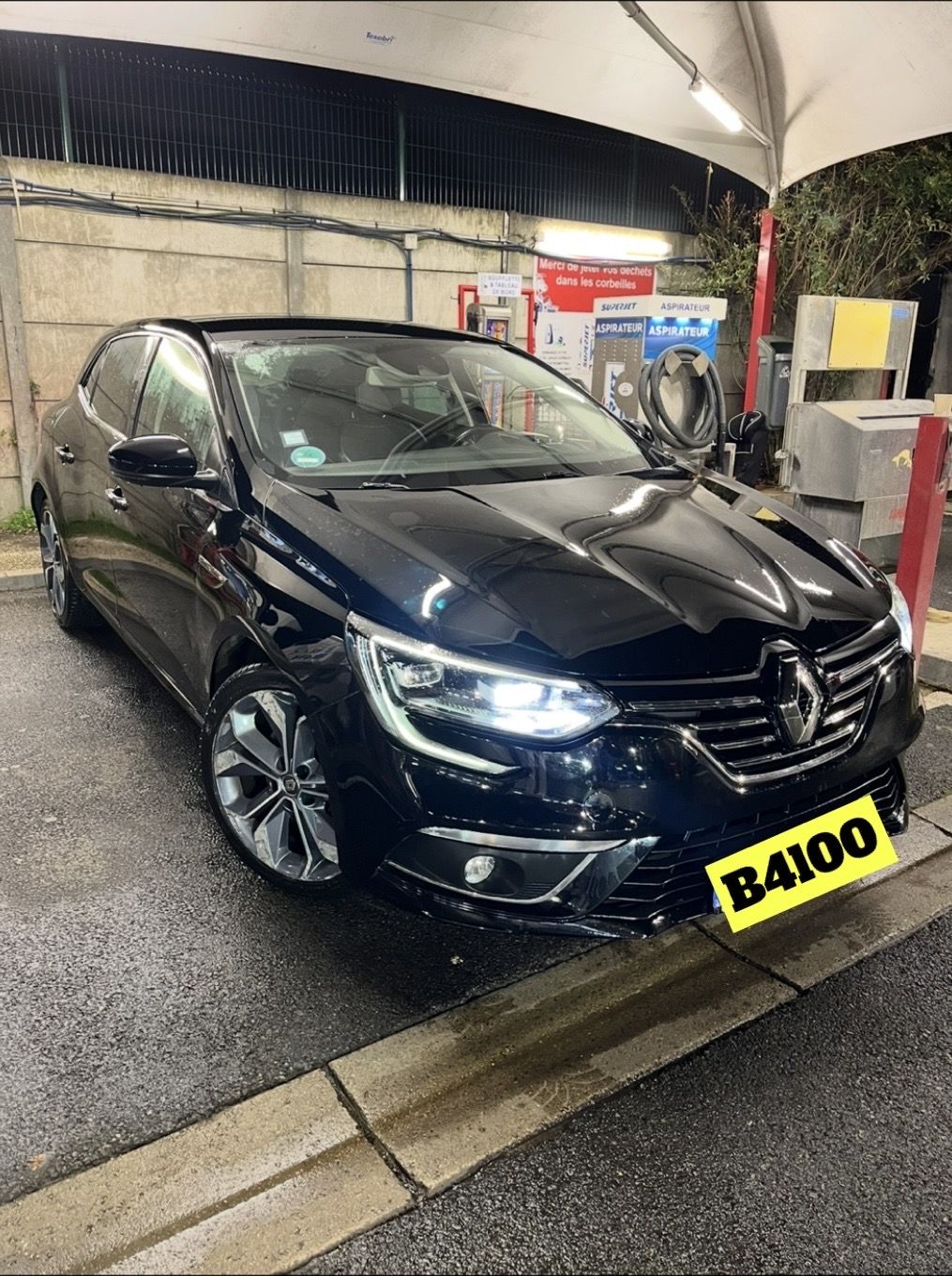 Megane 4 bose limite full option.