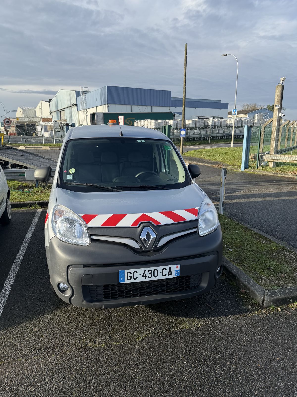 Kangoo dci95 3 places  gps