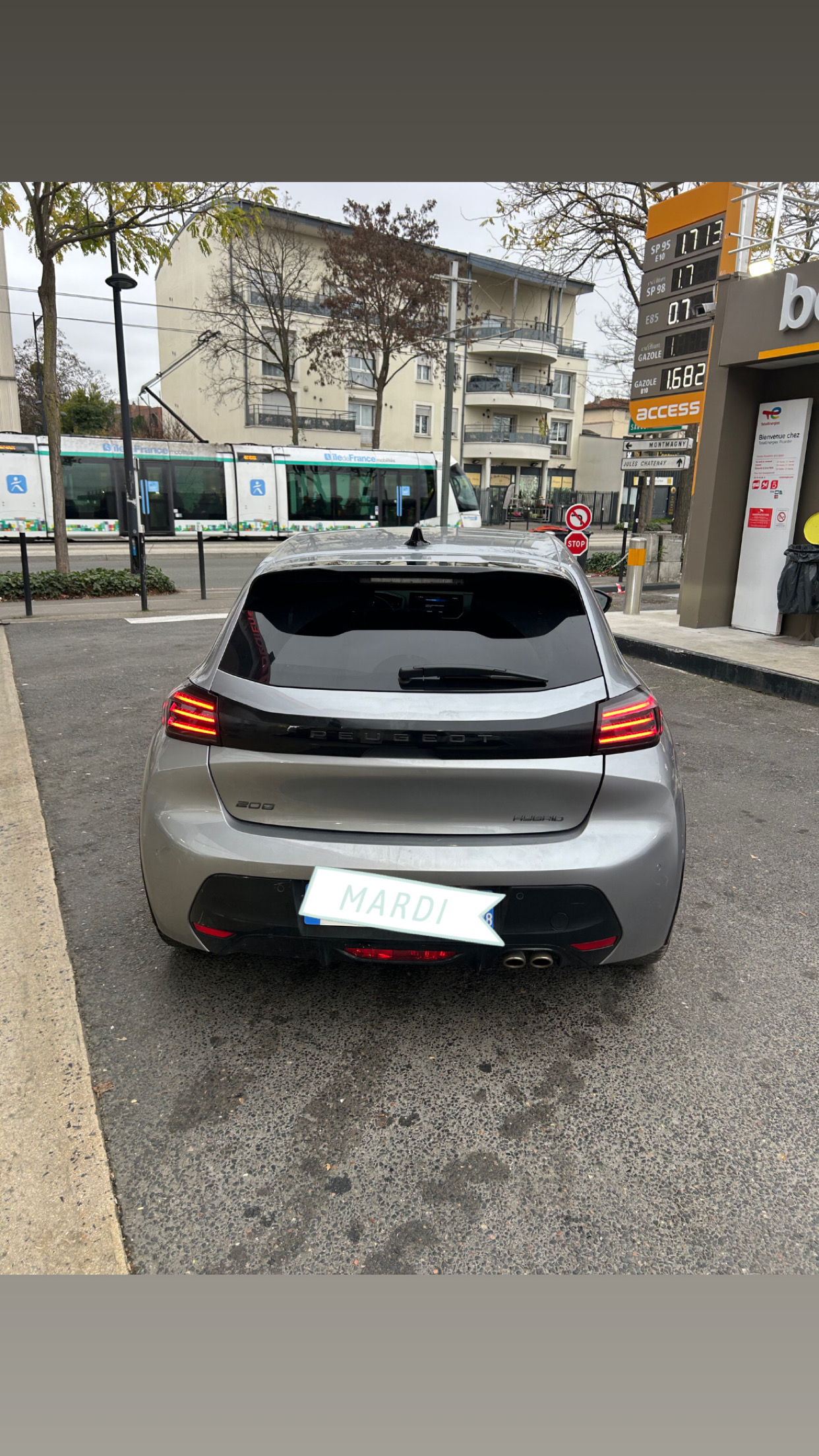 208 GT hybrid 136ch auto