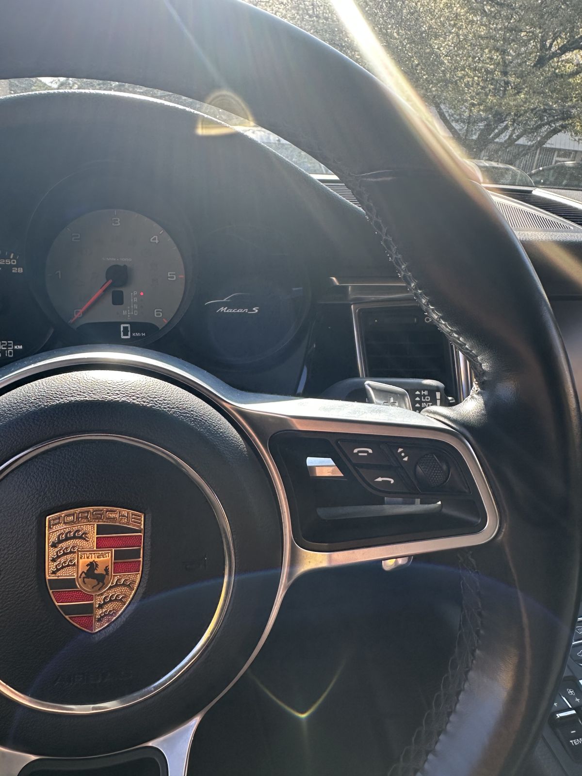 PORSCHE MACAN S