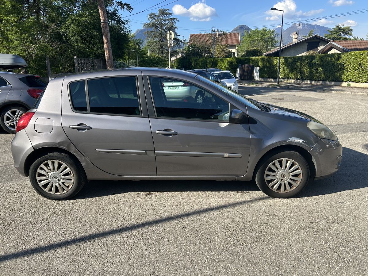 clio 3 night and day