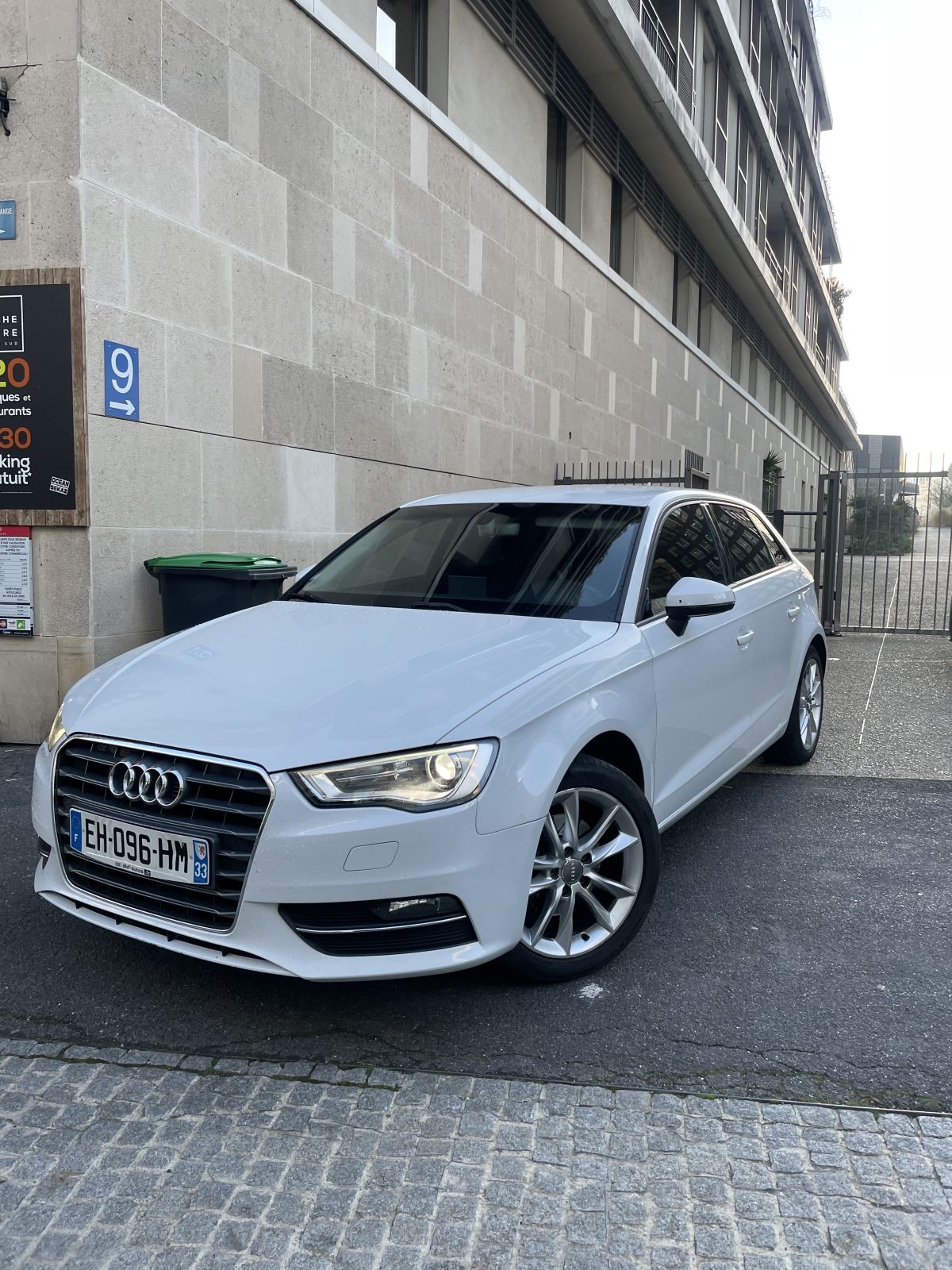 AUDI A3 1.6 TDI 110 boîte auto S-Tronic 7