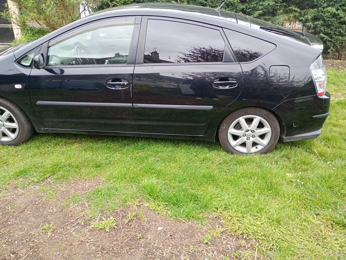 toyota prius 2 hybride