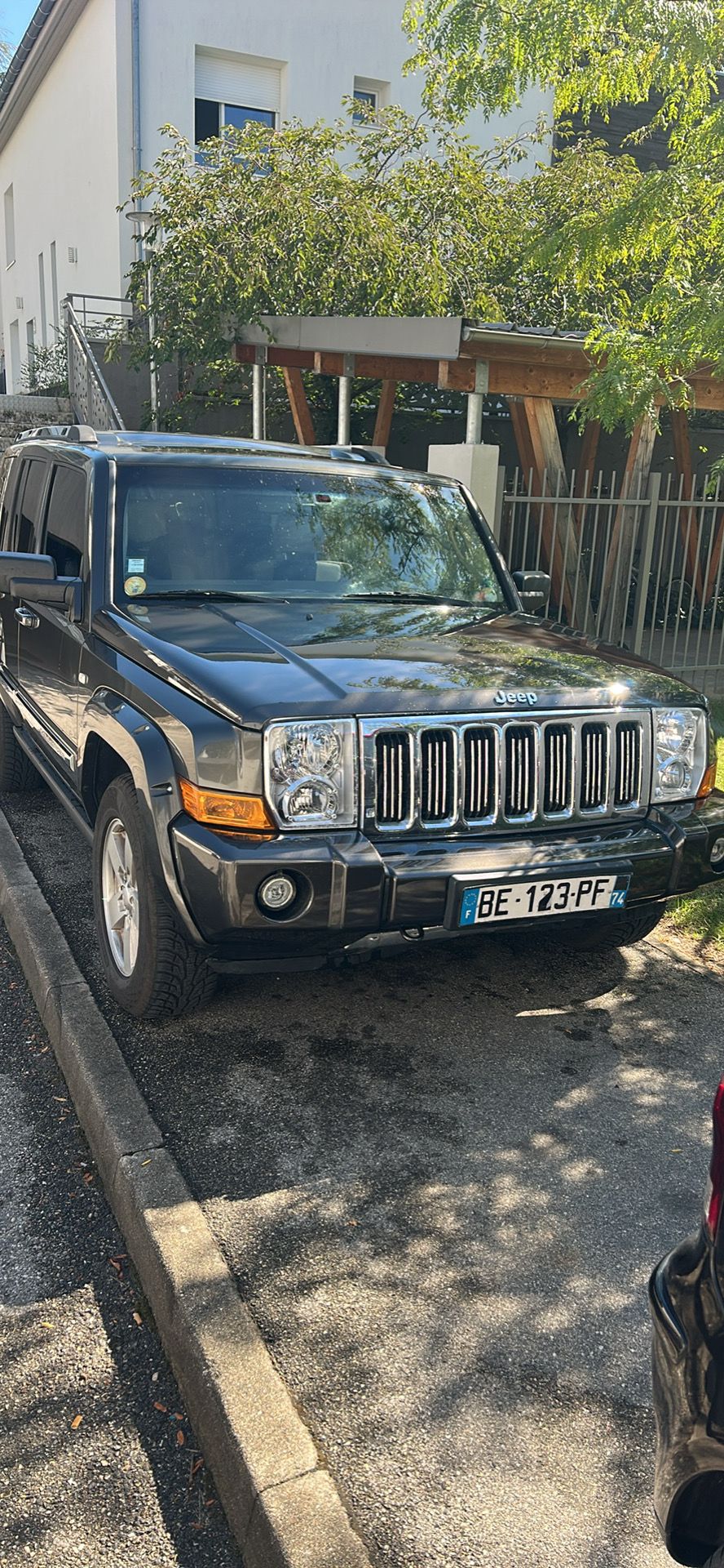 jeep commander