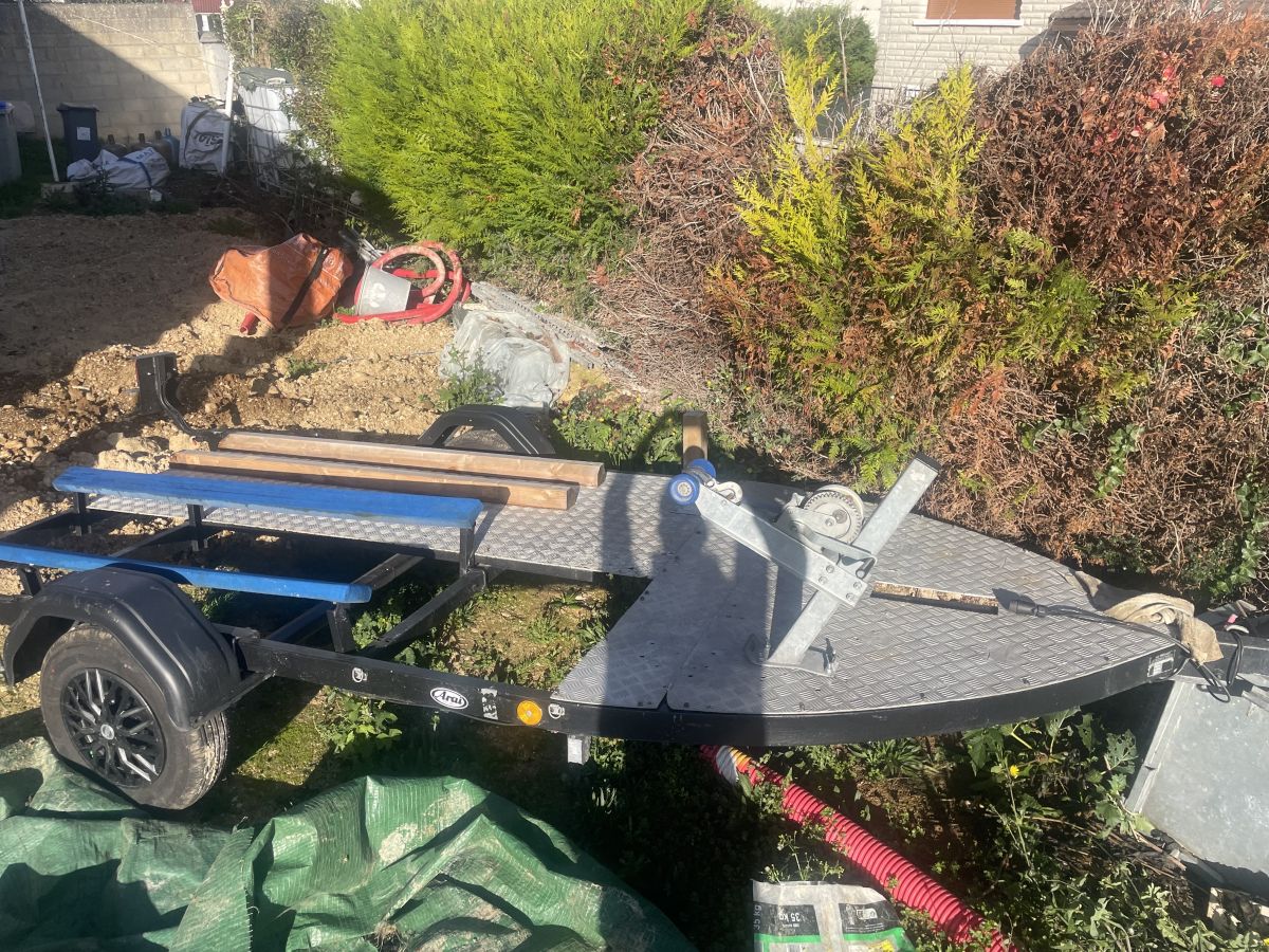 remorque jet ski /moto ou quad cbs basculante