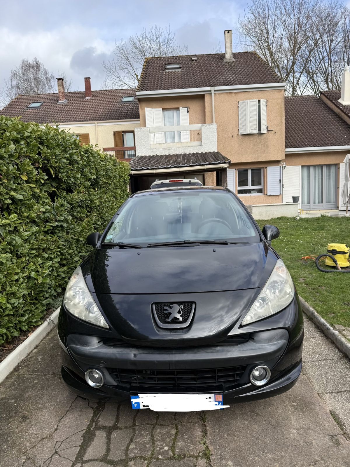Peugeot 207 1.6 hdi 90
