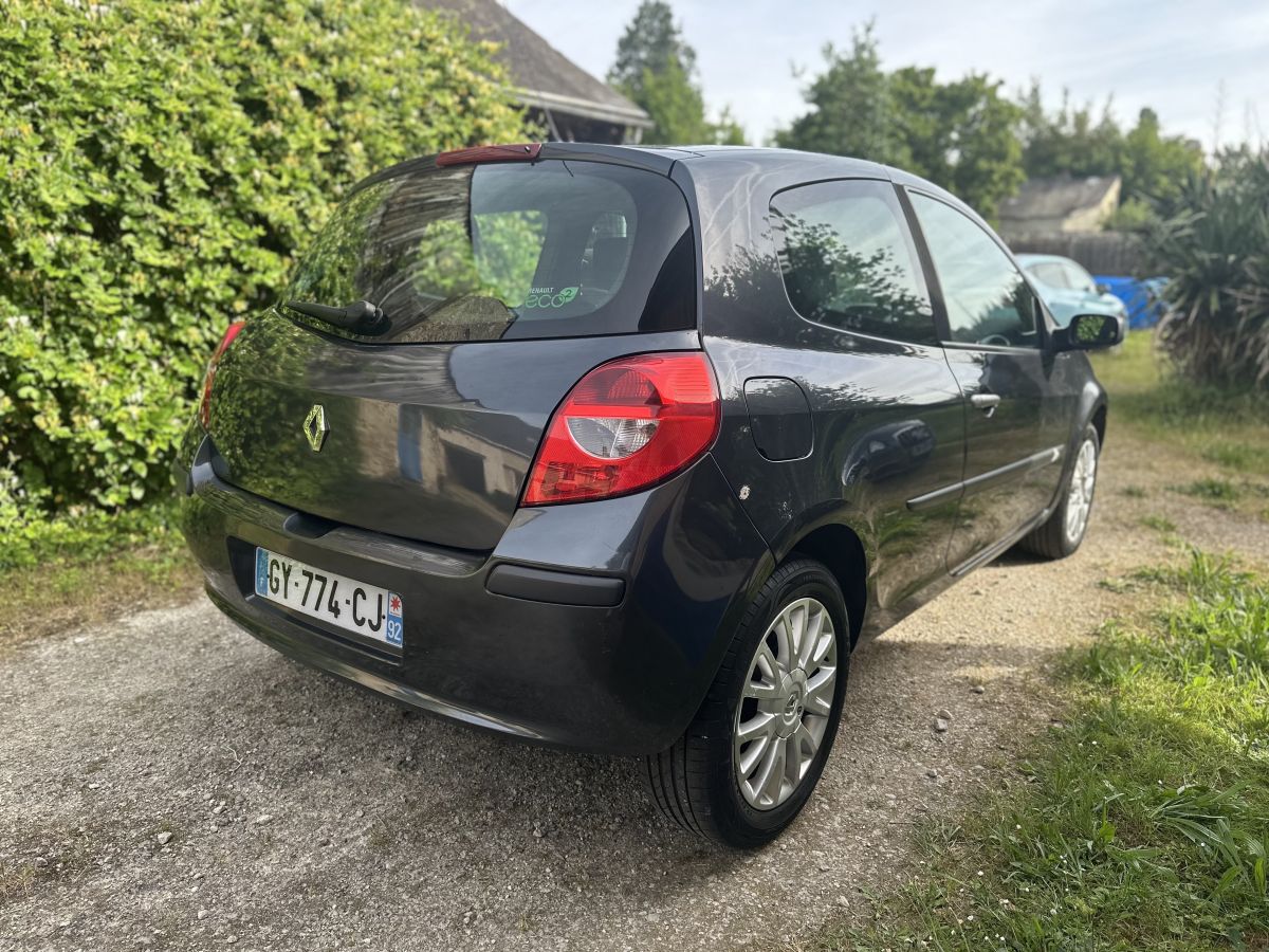 clio 3 essence 1,6
