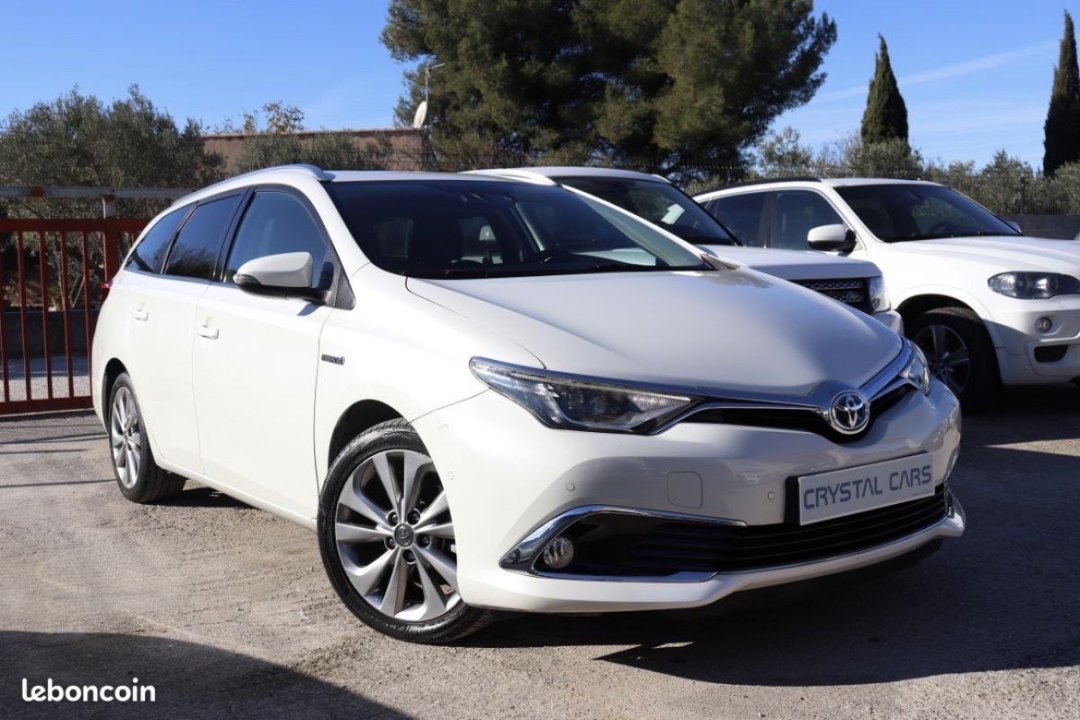 Toyota auris touring sport 1.8 136 break