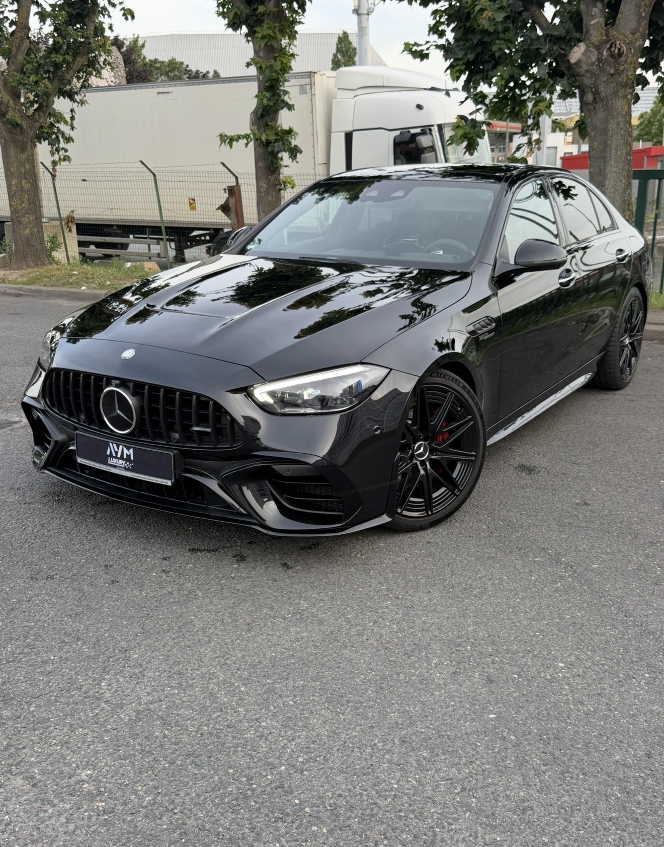 Location Mercedes C63 S-E Performance 2025